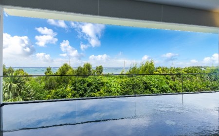 Royal Hotel 沖縄残波岬【特典付】一泊朝食付ペア宿泊券（琉球和室ツイン・オーシャンビュー）