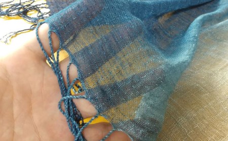 琉球藍染ストール　グラデーション