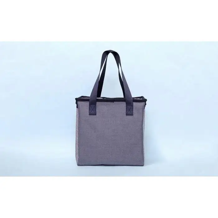 【神戸市ふるさと納税限定】ファミリアの保冷バッグ チャーム付き ファミリア