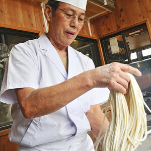埼玉名物　藤店うどん　具材付き肉汁うどんセット　4人前【11100-0277】