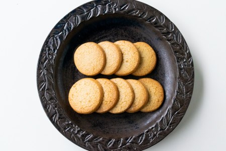 SAIKICHI BUTTER COOKIE 缶入り 32枚（2種類・各16枚） [斉吉商店 宮城県 気仙沼市 20563877]