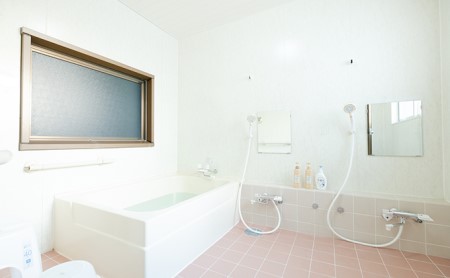 ゲストハウス松よし ご宿泊券 エコノミーシングルルーム 1泊1部屋1名様 宿泊チケット 一人旅 一人旅行 一人部屋 和 モダン 無人ゲストハウス 料理ができる オープンキッチン 喫煙ルーム トイレ シャワールーム 
