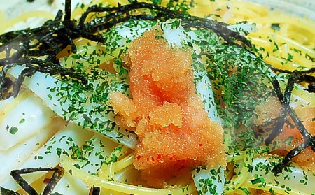 【訳あり】【味わい豊かに粒仕立て】無着色 辛子明太子(切子) 1kg 明太子 めんたいこ 切子 切れ子 ご飯のお供 冷凍 国産 岡垣町