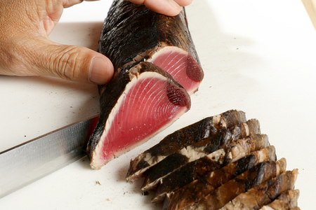 一本釣り土佐久礼かつおの藁焼きタタキ (旬凍) 3～4人前 冷凍  【 高知 久礼 ど久礼もん わら焼き 薬味 タレ付き 日戻り 鰹 本場 新鮮 タタキ  かつお 】