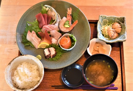 サカナ＋カフェ＋ゴハン　ぽわそん　食事券(6,000円分)・K242-21