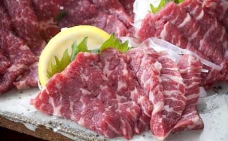 馬刺し 熊本 霜降り 馬刺 特選霜降り 中トロ 500g ブロック ユッケ 100g セット 熊本直送 国内肥育 馬肉 肉 お肉 冷凍 国産 又は カナダ産 配送不可:離島 