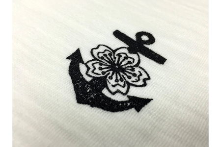 Tシャツ【呉鎮守府】 ホワイト Mサイズ 白 tシャツ オリジナル シャツ 半袖 綿100% 海軍 くれちん 大人 日本製 広島県 呉市 ku091-051-m-r