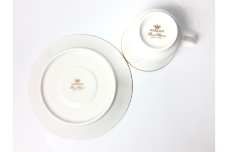 コーヒーカップ＆ソーサー2客セット（桜に錨）鳴海製陶製  化粧箱入り カップアンドソーサー 食器 陶器 ギフト 贈り物 プレゼント 広島県 呉市 ku091-054-r