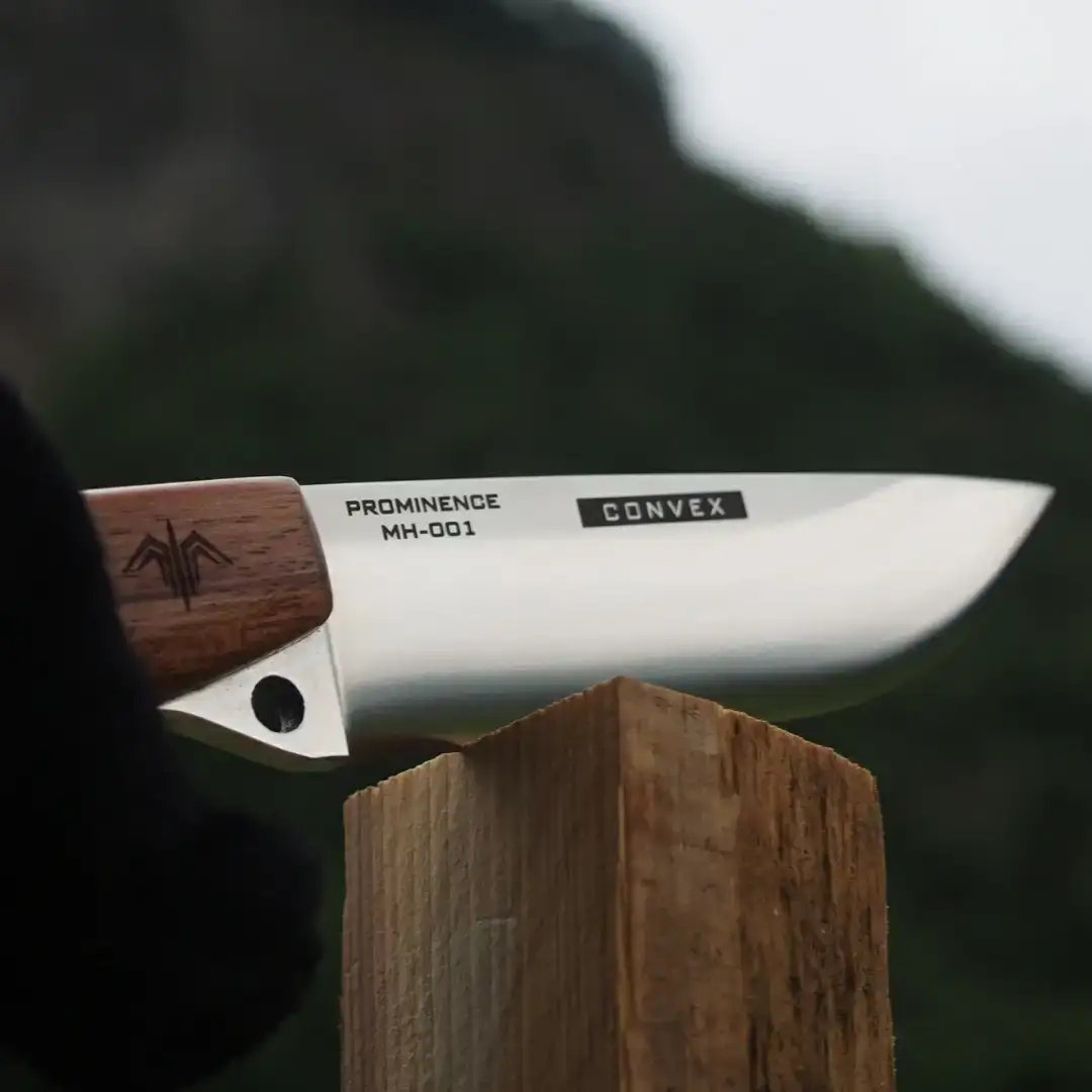 Bushcraft Knife Prominence(ブッシュクラフトナイフ)  MH-001 Gift Black Label 右利き用 薪割り バドニング フェザリング フルタング サバイバルナイフ キャンプ用品 アウトドア用品 [Muthos Homura] 【136S004】