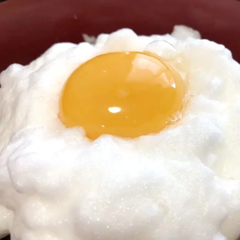 はっこう卵 アローカナ S~L サイズ 55個 +破卵保障5個 卵 サイズ おまかせ 青卵 鶏卵 たまご タマゴ 優良醗酵飼料 おいしい 生卵 味卵 煮卵 目玉焼き ゆで卵 キッシュ 朝食 沖縄 産地直送 上原養鶏場 沖縄県 糸満市 115-3