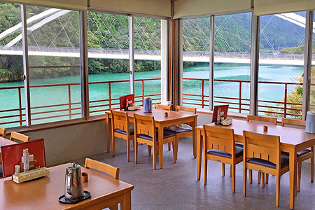 もみじ川温泉ペア入浴券＋豪華お食事券 MO-4 │徳島 那賀 旅行 入浴 温泉 食事 入浴券 食事券 豪華お食事券 食事付 ホテル ペア ペアチケット 2名様 サウナ風呂 露天風呂 泡風呂 くつろぎ 観光