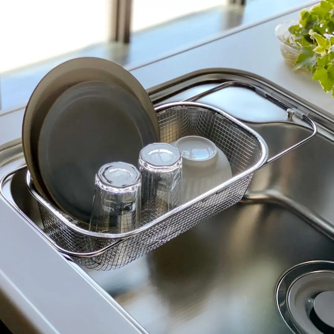 すっきり暮らす水切りかご 深型シンク渡しタイプ 燕三条製 伸縮 水切り キッチン用品 キッチン整理 キッチン収納 bwsSELECTION [ビーワーススタイル]【013S077】