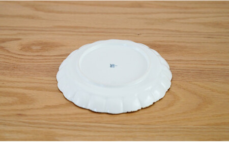 有田焼 渕サビ白マット菊割皿2枚セット プレート 取皿 白 ホワイト 花型縁サビ【藍土】 A15-336