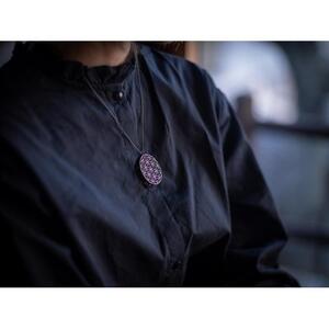 幾何学模様のペンダントT-CA