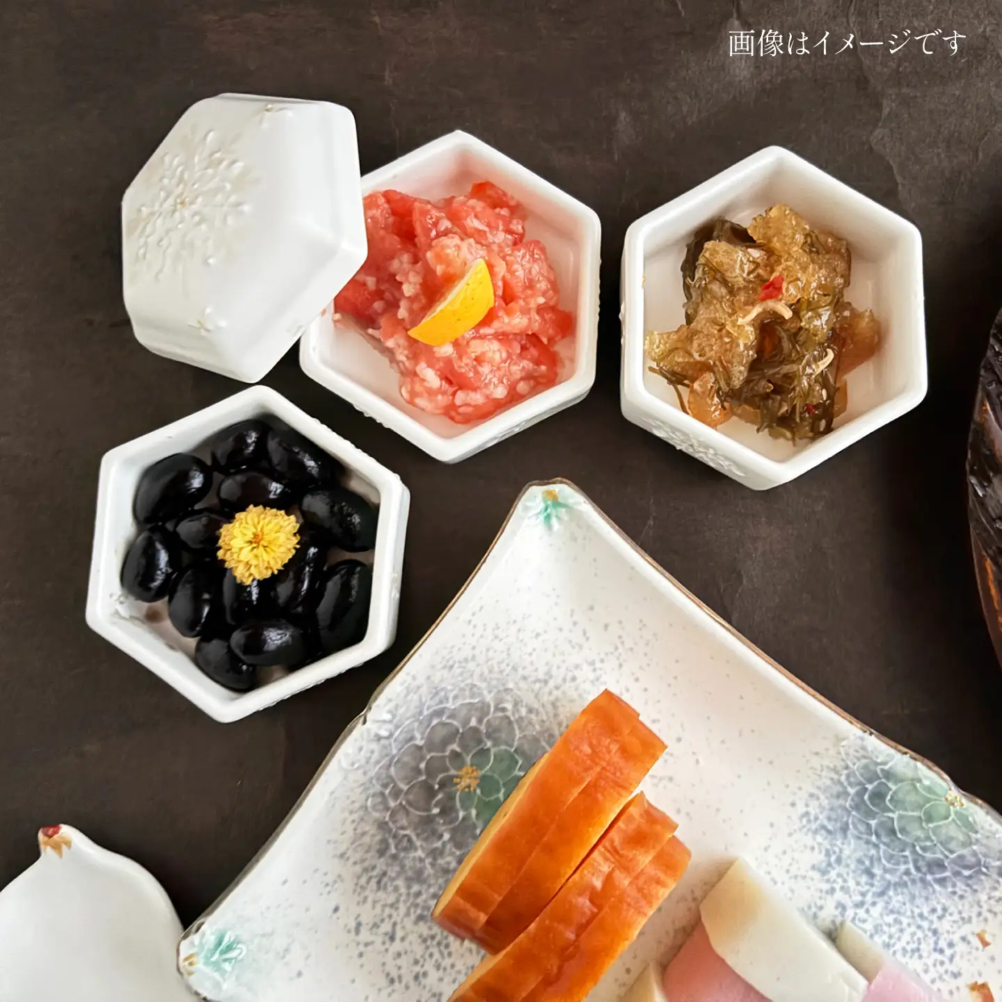 【美濃焼】砂糖衣雪結晶 金彩小姫 お重箱 ブルーグレー【buzan 武山窯】食器 うつわ 器 お重箱 重箱 お重 小皿 おせち 寿司 アクセサリー入れ お香立て 化粧箱 プレゼント ギフト 贈り物 贈答 送料無料 [MBA067]