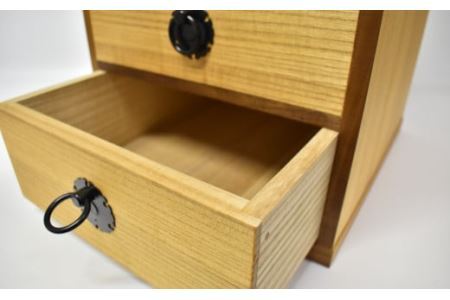 熟練桐たんす職人が手作りした三段小引出（柾目・特上品）（オイル塗装メイプル）