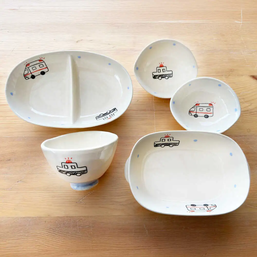 【瀬戸焼】子供用食器5点セット（パトカー・救急車） 【窯元SOUSEN】[BBCQ004]子ども食器 ギフト