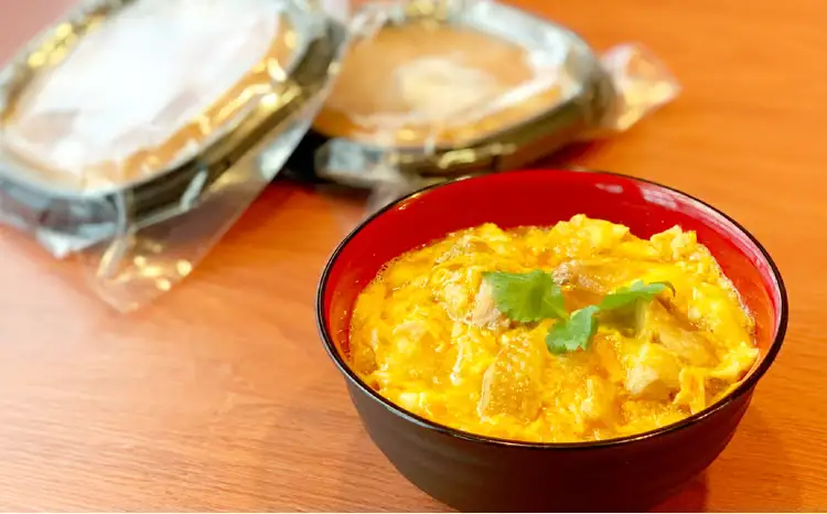 240P2802【定期便3ヶ月】手軽に食べられる比内地鶏【秋田比内や 】