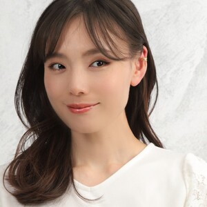 K10 ミニマムイヤーカフ・クロス　00037