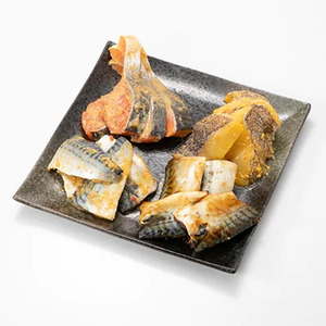 【4回定期便】中間市老舗マル五 辻鮮魚店鮭・鯖・カレイ西京漬&たまり醤油16切　Bセット【001-0381】