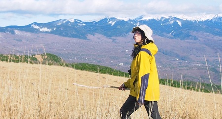 霧ヶ峰(車山)草原トレッキング～自然を感じて、五感を使うのんびり山歩き～ ツアー参加券 2名様分 八ヶ岳登山企画 [88-07]
