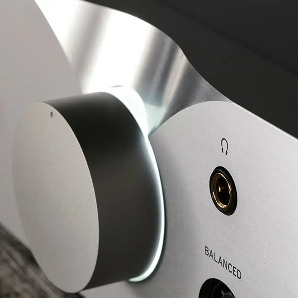 【コルグ】1BIT USB-DAC / ADC + PREAMP 「NU-1」（X-16400）（MOQ100）　【11218-0701】