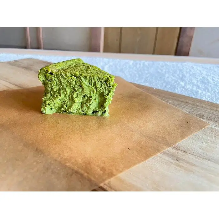 【京都チーズケーキ博物館】カマンベールのニューヨークチーズケーキ（抹茶）