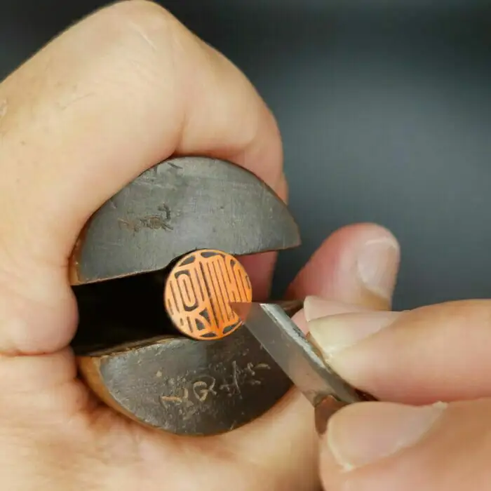 人生の節目にお役に立つ銀行印 本柘約12.0mm 【国見印章堂】 [ATEX006]