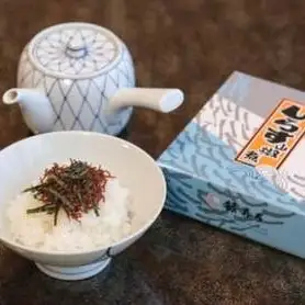 しらす山椒煮（木箱入り・ご贈答用）70g  / しらす 山椒 さんしょう 田辺市 和歌山県 贈答 ギフト ご家庭【gtr014-1】