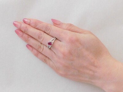 【ふるなび限定】【一点もの】Pt900　NNルビー（1.05ct）ダイヤモンドリング　K48　K06089-H　FN-Limited-SP
