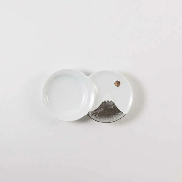 【波佐見焼】富士山 金＆銀 おめでたい ペア豆皿【福田陶器店】[PA366]