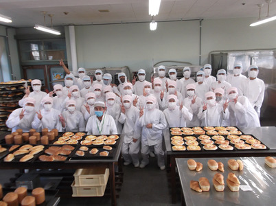 【愛媛県産大麦（はだか麦）使用】Ｏｈ！麦パン オススメセット パン 篠崎ベーカリー  詰め合わせ こだわり おすすめ 食べ比べ おやつ 朝ごはん 伊予市 老舗 | A76