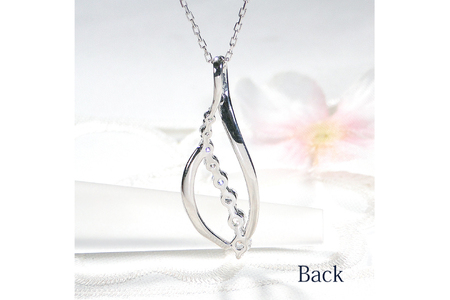 ネックレス プラチナ PT900【0.33ct】ダイヤモンド リーフ ペンダント 葉 雫 ドロップ レディース 【f263-pt】