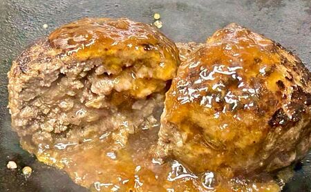 【 国産黒毛和牛使用！ 】 静岡牛 極肉ハンバーグ 150g×5個入 特製ソース付き 国産 牛肉 冷凍 静岡 ハンバーグ お惣菜 おかず はんばーぐ お弁当 冷凍