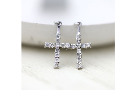 ピアス プラチナ PT900 ダイヤモンド 0.4ct クロス 十字架モチーフ 揺れる チェーン 両耳用【f089-pt】