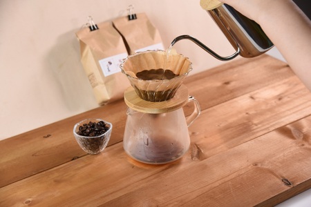 ＜【細挽き】ブレンドコーヒーセット 飲み比べ2種セット 2袋＞coffee 珈琲 朝 プレゼント 贈り物 2種 ホット 豆 細挽き 中挽き 粗挽き お好み ドリップ お茶の時間 休憩 カフェイン 袋 お家カフェ 炭 焙煎 香りがいい おしゃれ 飲み比べ【MI479-nc】【中村珈琲】