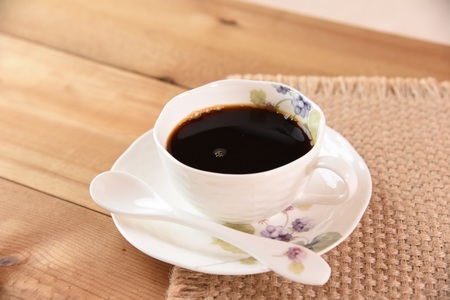＜【粗挽き】ブレンドコーヒーセット 霧島ブレンド 4袋＞coffee 珈琲 朝 プレゼント 贈り物 2種 ホット 豆 細挽き 中挽き 粗挽き お好み ドリップ お茶の時間 休憩 カフェイン 袋 お家カフェ 炭 焙煎 香りがいい おしゃれ 飲み比べ【MI497-nc】【中村珈琲】