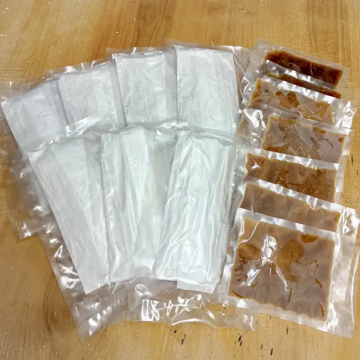 自家製粉手打ち急速冷凍生そば　7人前【生そば 7人前 そばつゆ付き セット 蕎麦 玄そば 出雲そば そば 国産 無添加 手打ち 打ち立て 冷凍配送 自家製 石臼挽き こだわり 人気 生麺 麺類 和食 食品 健康 美容 】