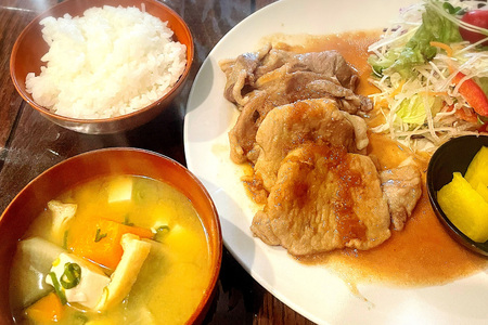 喫茶店ひよこ豆 お食事券 3000円分（1000円×3枚）