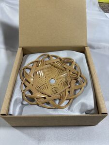 竹細工 白竹 コースター ツヤあり(皮)手作業仕上げ 六芒星デザイン 和モダン 繊細な編みひご 自然素材の温もり