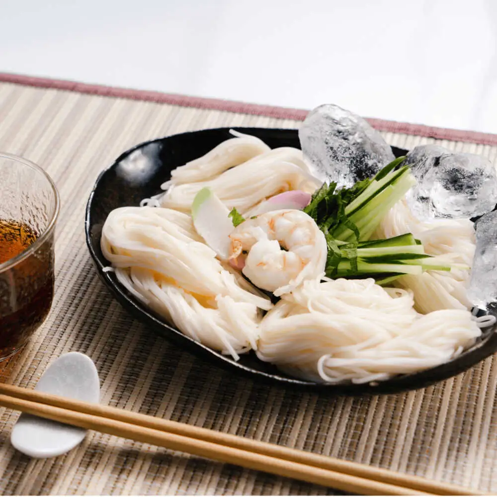 【特製木箱入り】 島原手延べそうめん「克の麺」 1kg -つゆセット / そうめん 島原そうめん 手延べ 麺 素麺 ギフト / 南島原市 / 藤田製麺[SGE001]