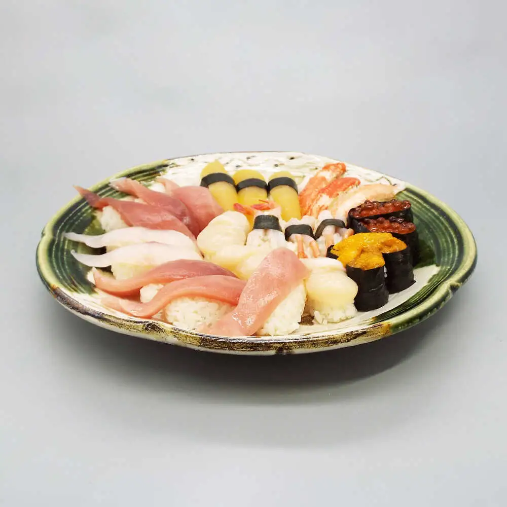 【瀬戸焼】塩草窯・織部まどつる 盛皿 【山 佳】/ 陶器 皿 食器 / 瀬戸市[BBDH001]
