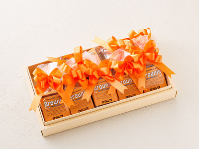 お菓子詰め合わせ セット(人気 オレンジブラウニー 8コ)＜北海道のおすすめスイーツセット＞_詰め合わせ セット 人気 クランツ国誉店 スイーツ スィーツ 焼菓子 個包装 小分け お土産 スイーツ 冷蔵 プレゼント デザート 菓子 贈答用 贈答品 ギフト 北海道 釧路町 釧路超 特産品 _【配送不可地域：離島】【1084342】