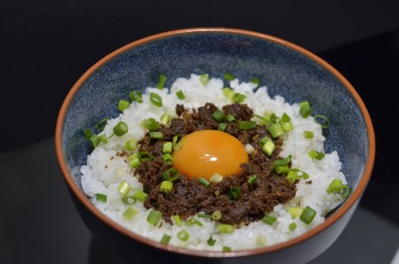 えぞ鹿肉しぐれ煮【生姜味・ピリ辛味 各220g×1箱】_I018-0420