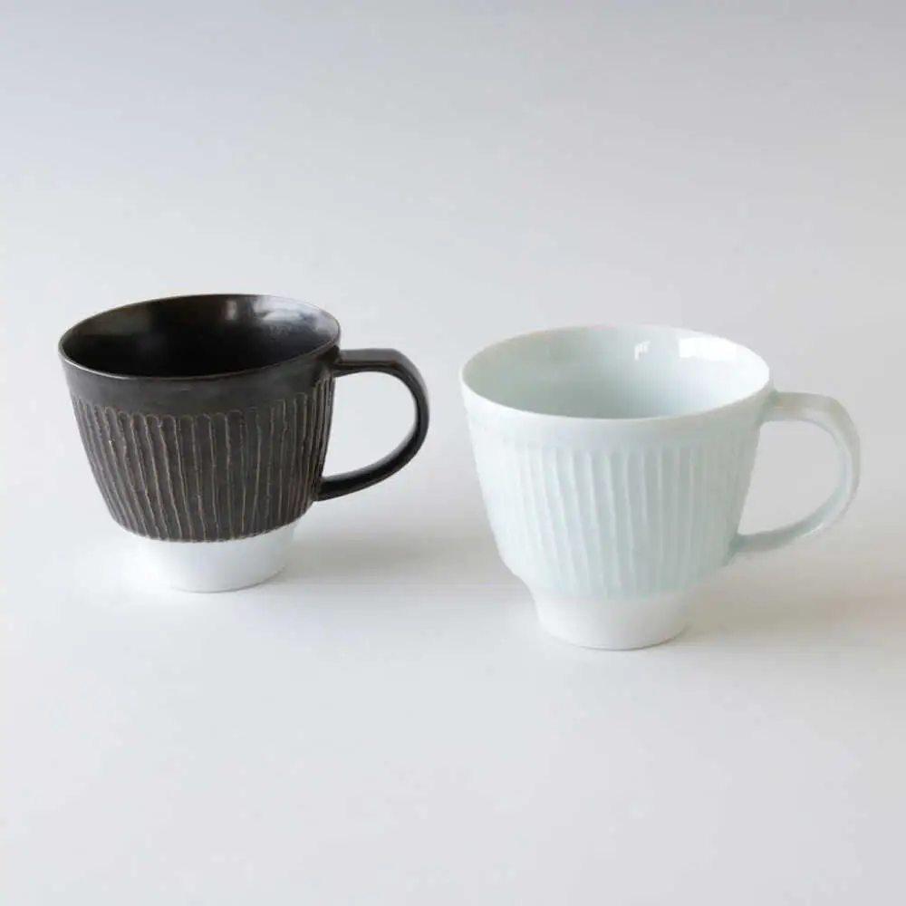 【波佐見焼】マグカップ ペア モノクロ 青白磁・鉄釉【奥川陶器】[KB79]