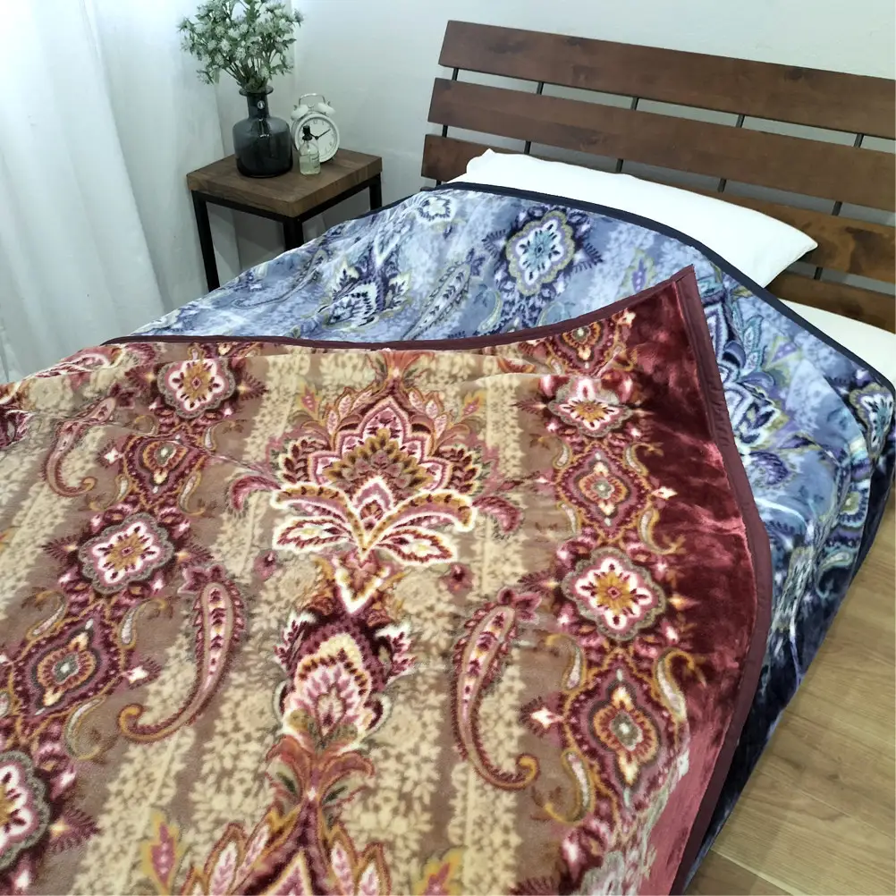 【シングル2枚組】洗える 吸湿発熱 軽量あったか毛布 (140×200cm)×1セット（ピンク1枚・ブルー1枚） MO-6061-2P