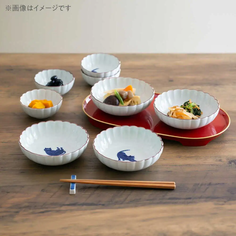 【波佐見焼】呉須猫 菊割小付 〈へそ天〉 3点セット【西海陶器】[OA498]