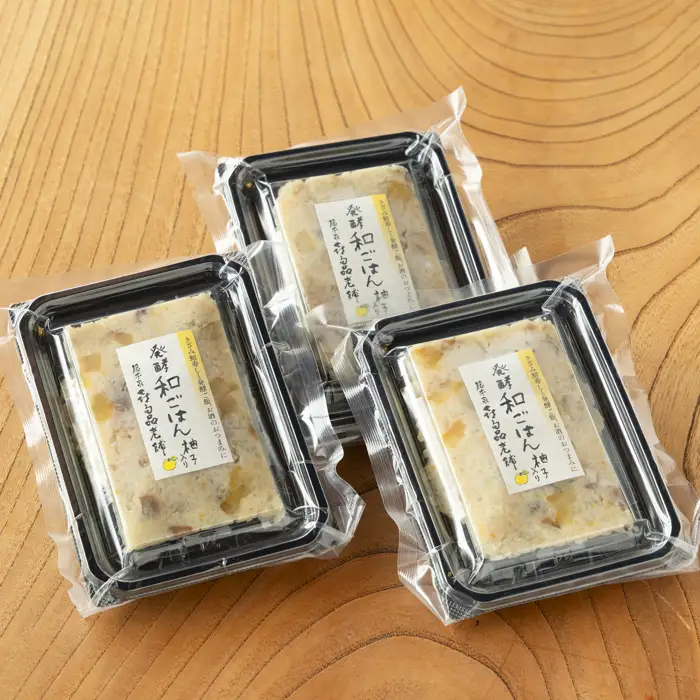 【B-900】総本家喜多品老舗 四〇〇年鮒寿し　ふなずし 発酵和ごはん（ゆず入り）3個セット(100g×3）【高島屋選定品】