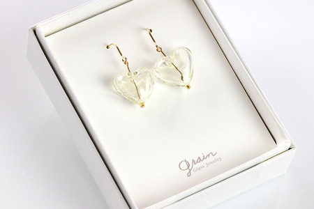 heartピアス 【クリア】ガラスジュエリー Glass Jewelry grain アクセサリー 秋田