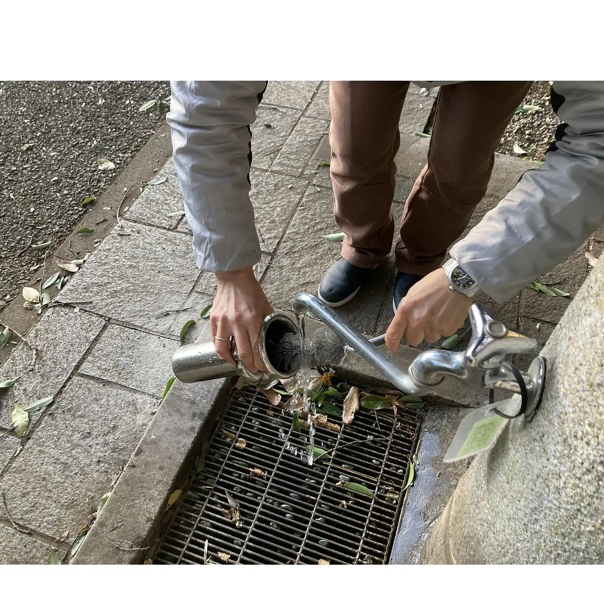 【千葉市平和公園】墓所管理代行サービス（年1回コース）芝生墓地 お墓 管理 確認 代行 サービス 写真付 墓石清掃 献花 お花 お線香 お供え 雑草除去 草むしり 千葉 千葉市